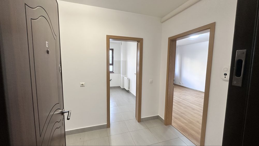 Particular apartament 2 camere bloc nou Mall Coresi 116.500euro