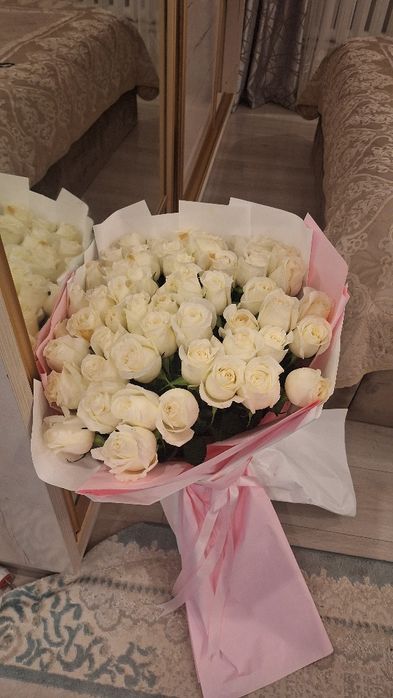 Цветы розы 51 штук