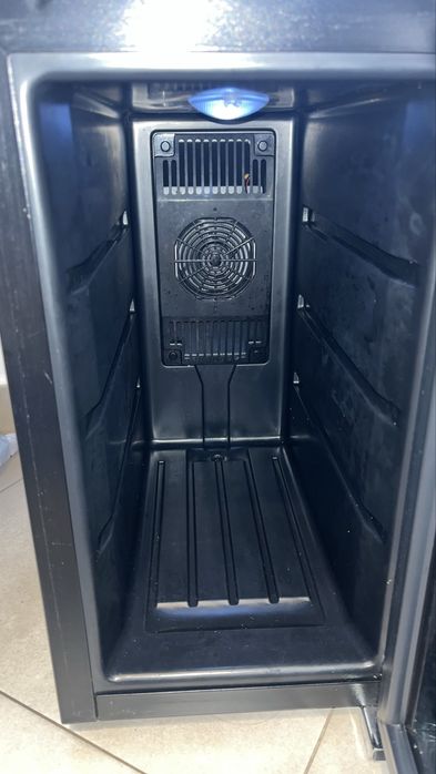 Mini frigider  functional