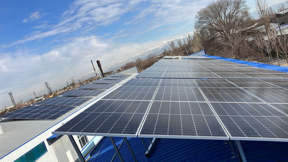 Установка солнечные панели/ Қуёш панелларини ўрнатиш