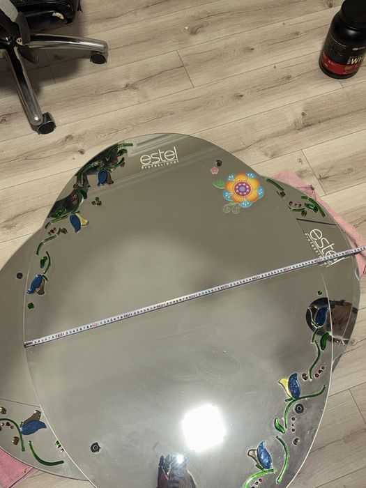 зеркало для салона красоты в хорошем состоянии