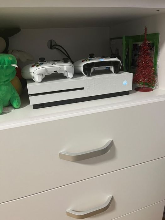 Xbox one S Slim