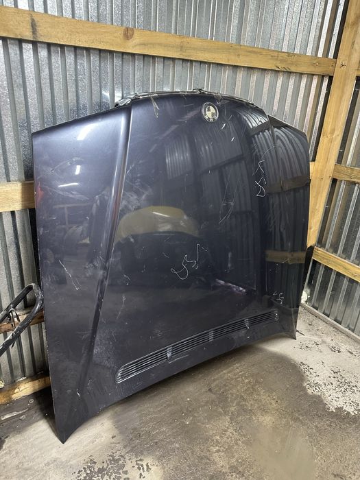 Капот Bmw 7 series e38