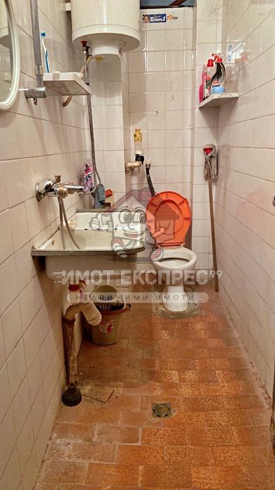 Продава се Двустаен апартамент в Асеновград - 67 кв.м за 404 €/кв.м - Снимка #4