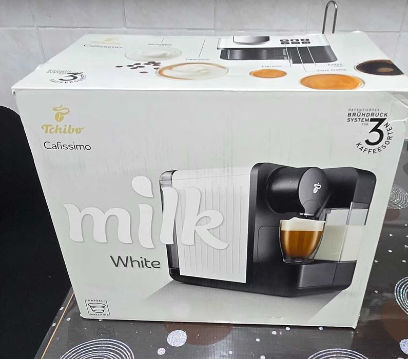 Espressor capsule TCHIBO Cafissimo Milk CAFMILKW, 1.2l, 1350W, 15 bar + SUPORT 30capsule