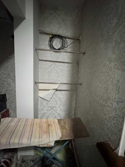 Срочно...Сергели 2 2хона 58квадрат 7-этаж