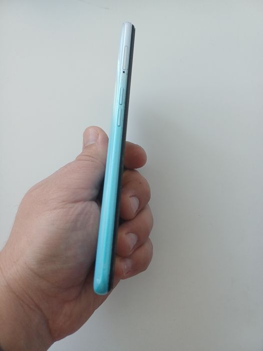 Продам смартфон оппо а72