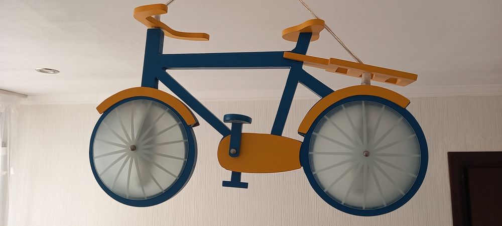 Светильник в виде велосипеда