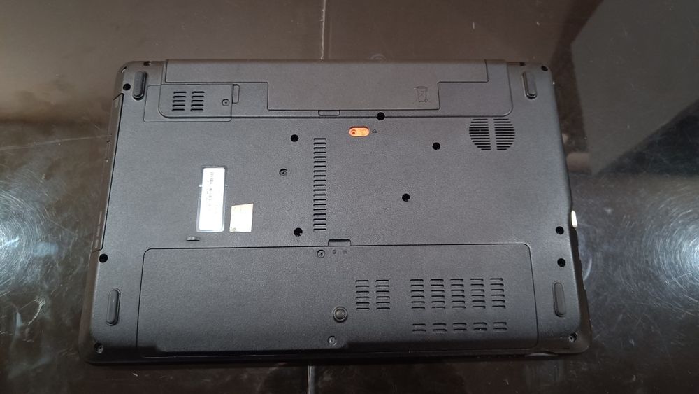 Продам ноутбук Packard bell / Core i3