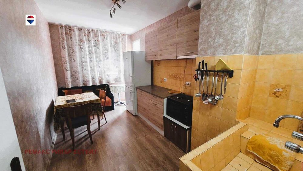 Дава се под наем Двустаен апартамент в Русе, Център - 65 кв.м за 359.04 € - Снимка #1
