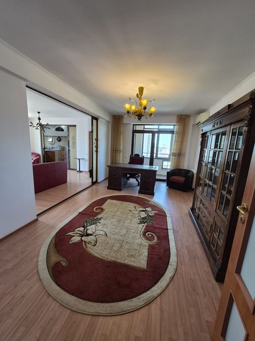 Vând apartament Domenii