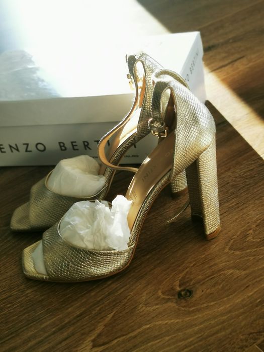 Sandale elegante