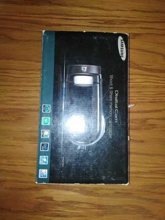 Видеокамера Samsung VP-MX25E