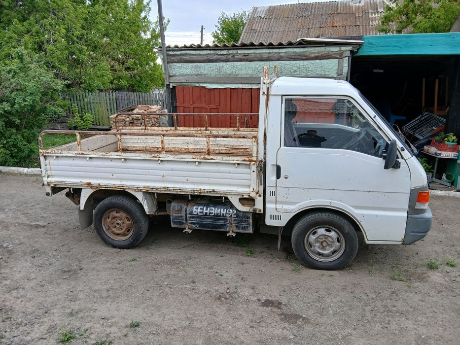 Продам мазда бонго
