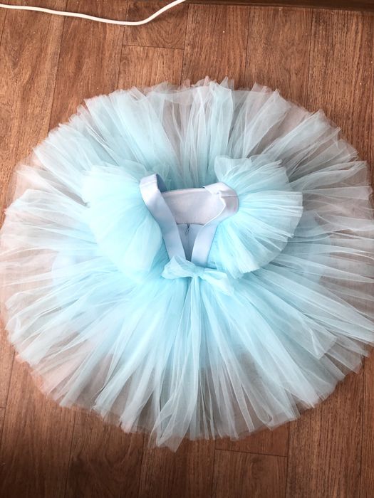 Платье,на возраст 3-4