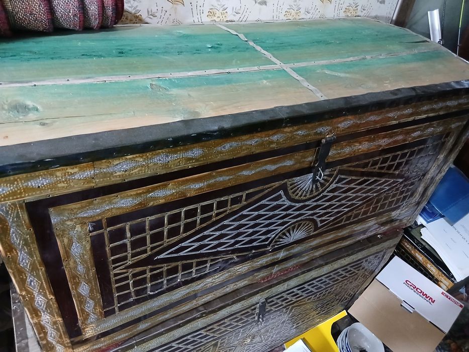 Сундук, sandiq, Сандиқ