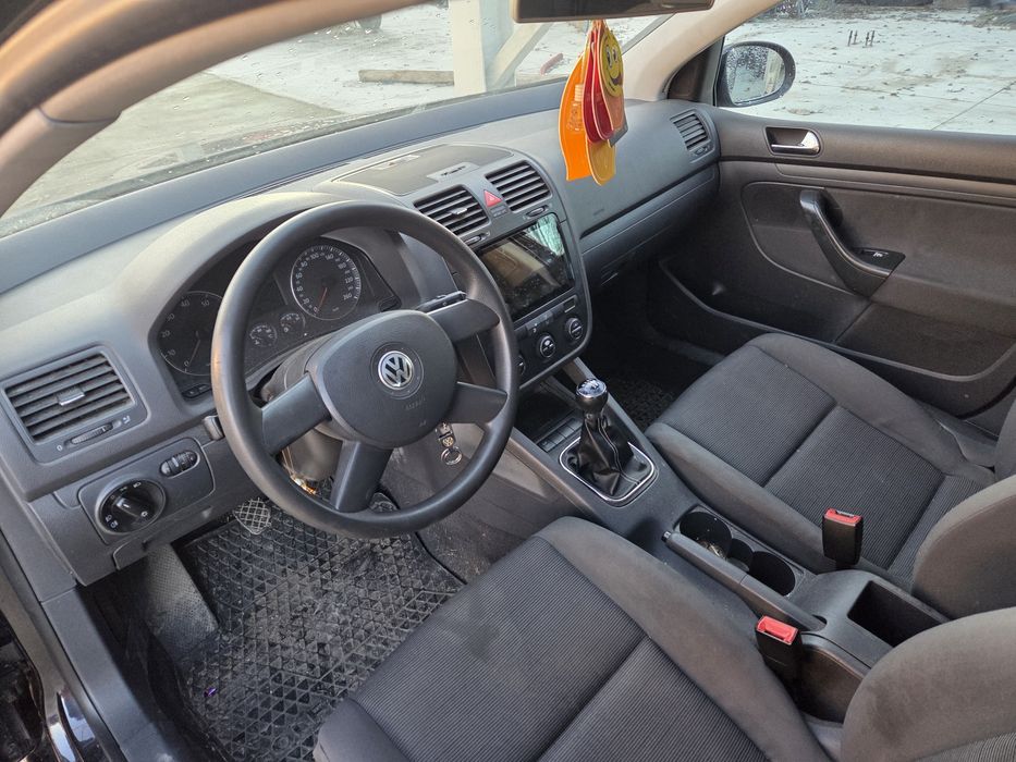 Golf 5 1.6 FSI (НА ЧАСТИ)