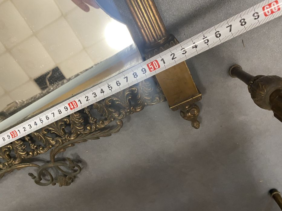 Конзолна маса , табуретка и огледало от масивен месинг