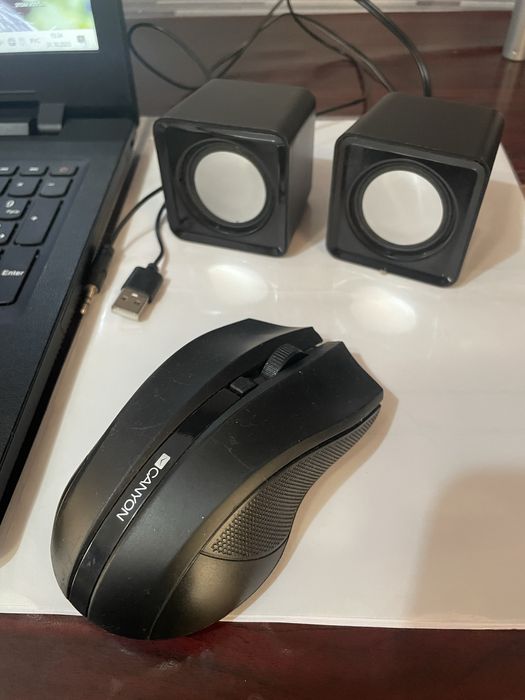 Ноутбук для учебы. Lenovo. Брала для учебы. Есть коробка, документы.