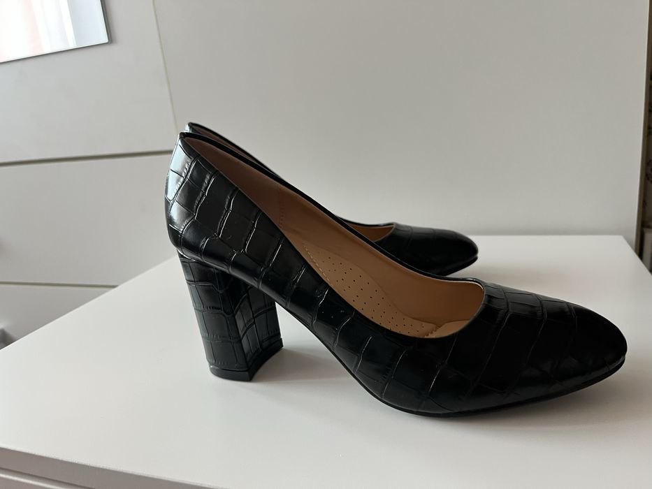 Дамски обувки на ток