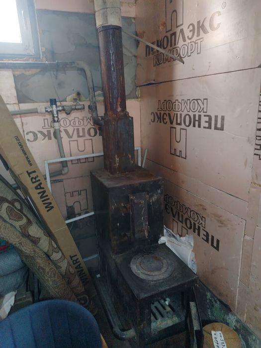Продам твердотопливный котел печь