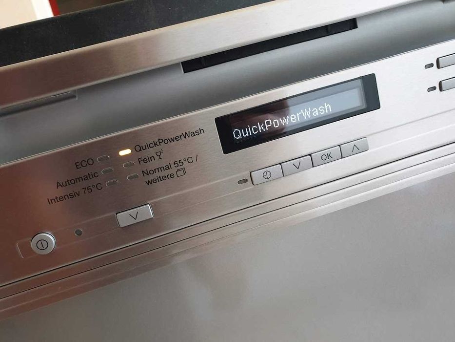 Inox Miele Auto Open QuickPower Wash Съдомиялна - Частично Вграждане