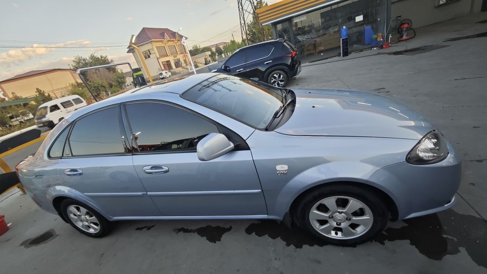 Срочна Жентра сотилади, бензинда, пробег 93200км (реальный) .