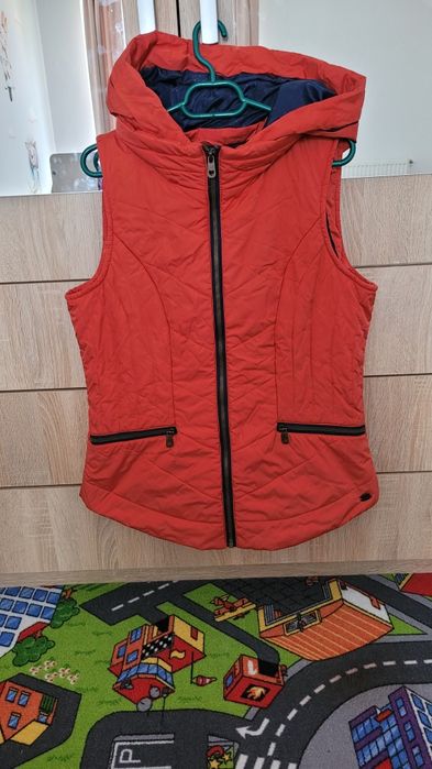 Geci și veste damă