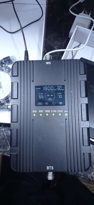 Усилитель для связи 2G 3G 4G 5G LTE WIFI обсолютно новый