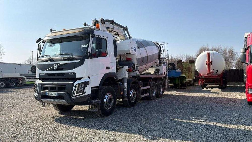 Autobetoniera Volvo FMX 500 cu pompa
