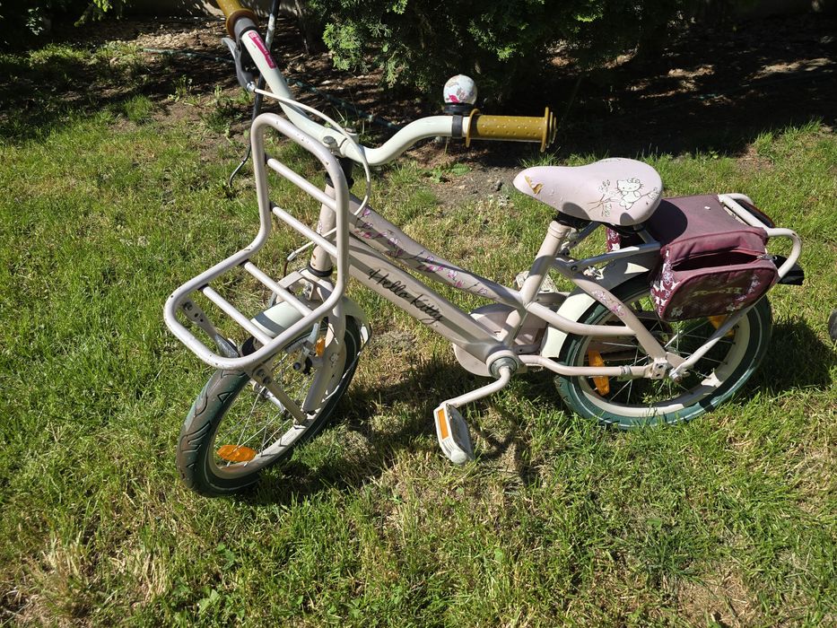 Bicicleta fetite Hello Kitty