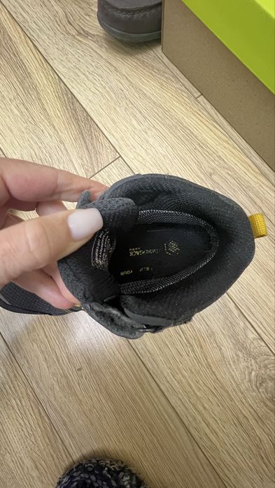 Демисезонные ботинки