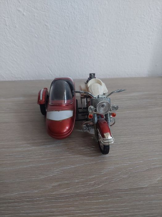 Machetă Harley Davidson cu ataș
