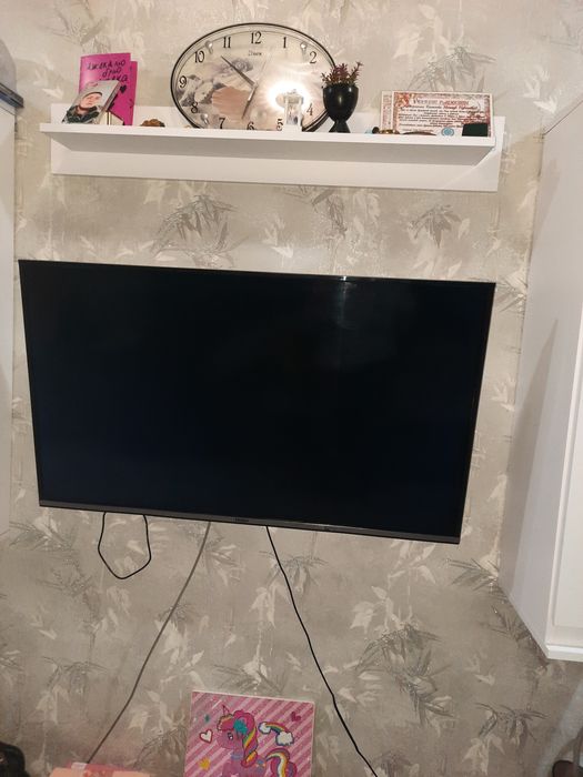 Продам телевизор Haier,диагональ 43,106 см