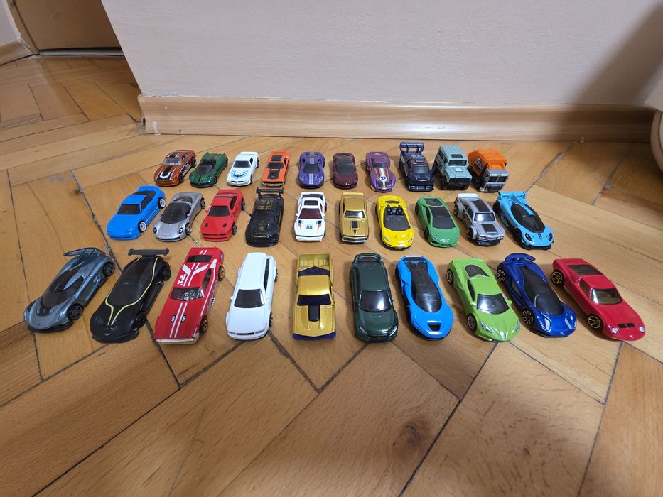 Колекция Hot Wheels колички