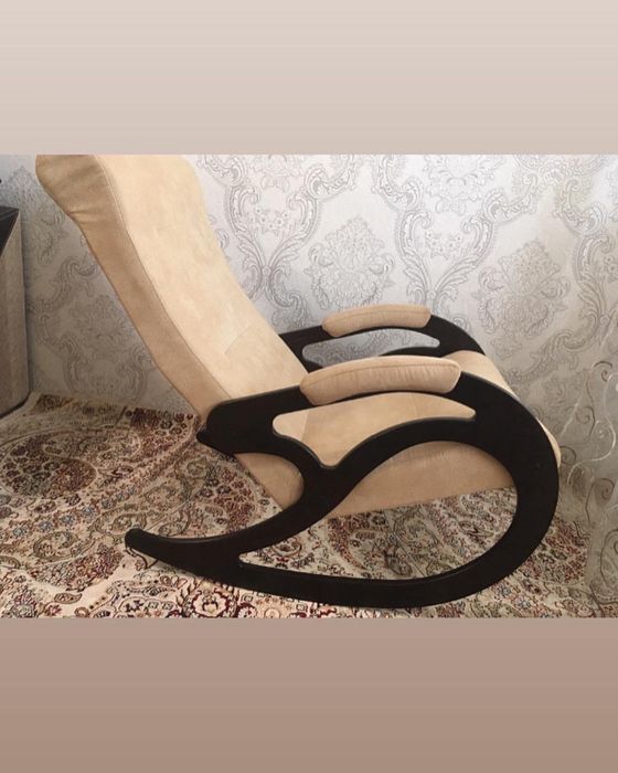 Продам кресло-качалку