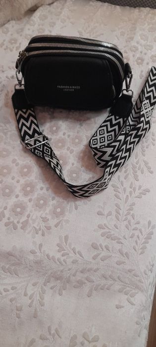 Дамска, чанта.Почти нова