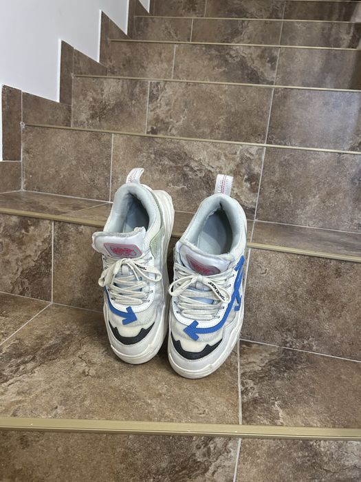 off white odsy 100