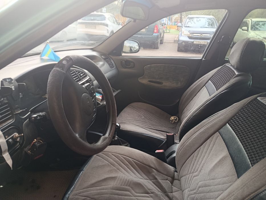 Daewoo Lanos SX.