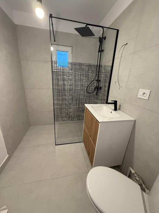 Proprietar-2 camere // renovat // str Dunavat // bloc reabilitat-et 2