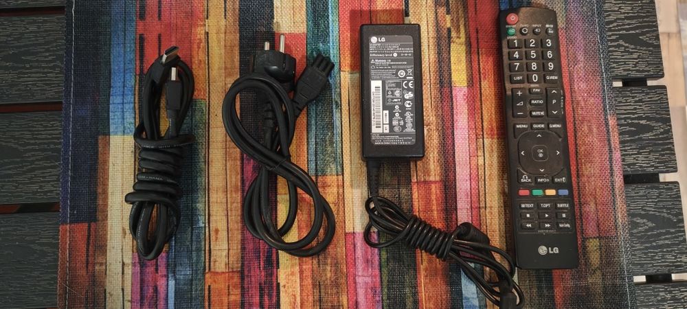 Монитор-телевизор LG M2080D-PZ