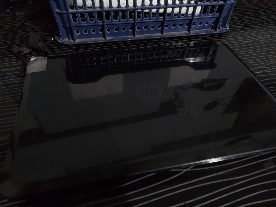 Noutbuk HP 15 Sotiladi