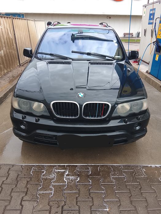 Продавам Джип Х5