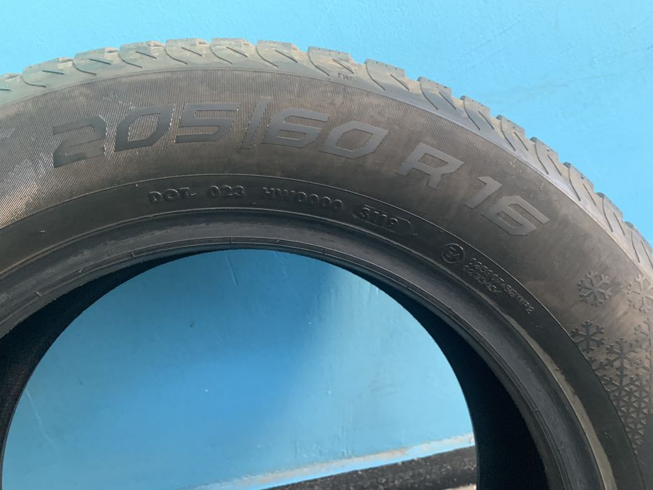 Set 4 anvelope de iarna 205/60 R 16