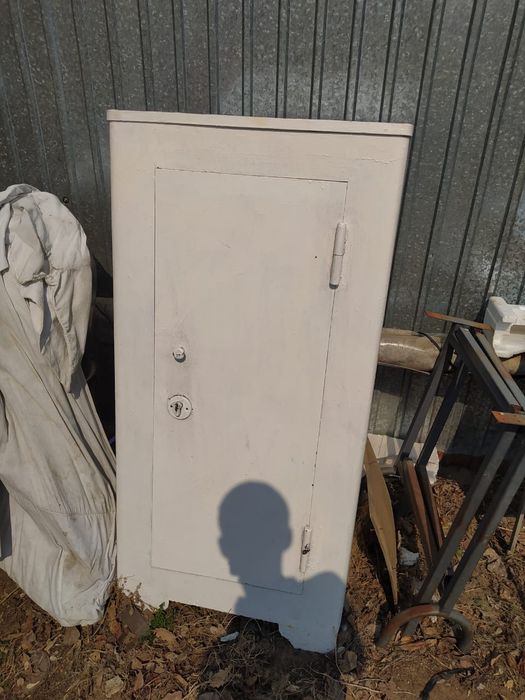 Сейф металльческий