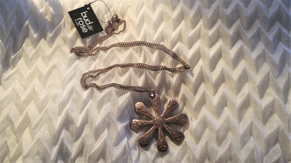 Bijuterii bud to rose noi