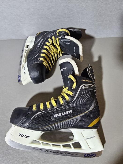 Patine 2070 hochei hockey  Bauer Supreme One 20 marime  43  (27,2     cm lungime interioara).