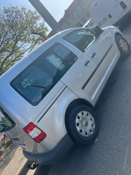 VW Caddy Life 1.6
