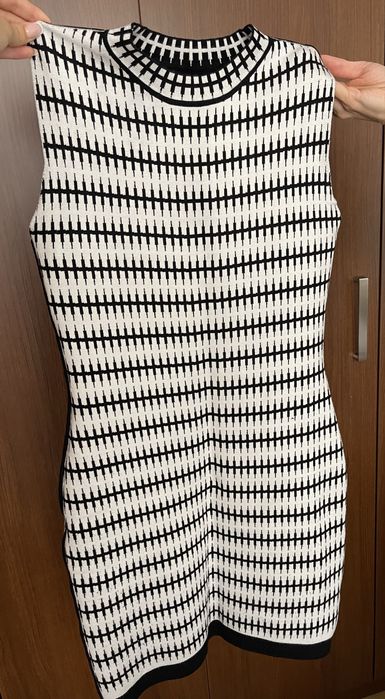 Двулицева рокля без ръкави