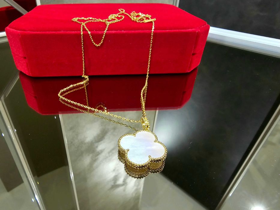 Van Cleef & Arpels VCA Gold Mother Long Magic Alhambra Дамско Колие